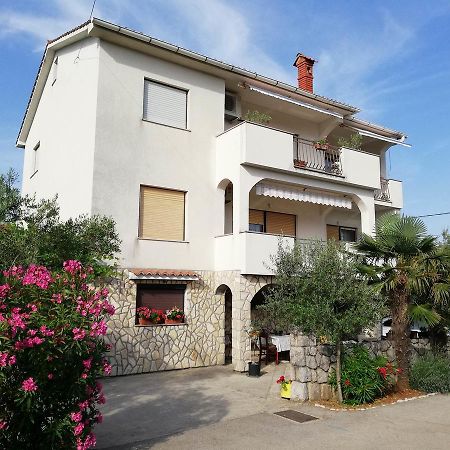 Apartman Tri Palme Gabonjin Exterior photo