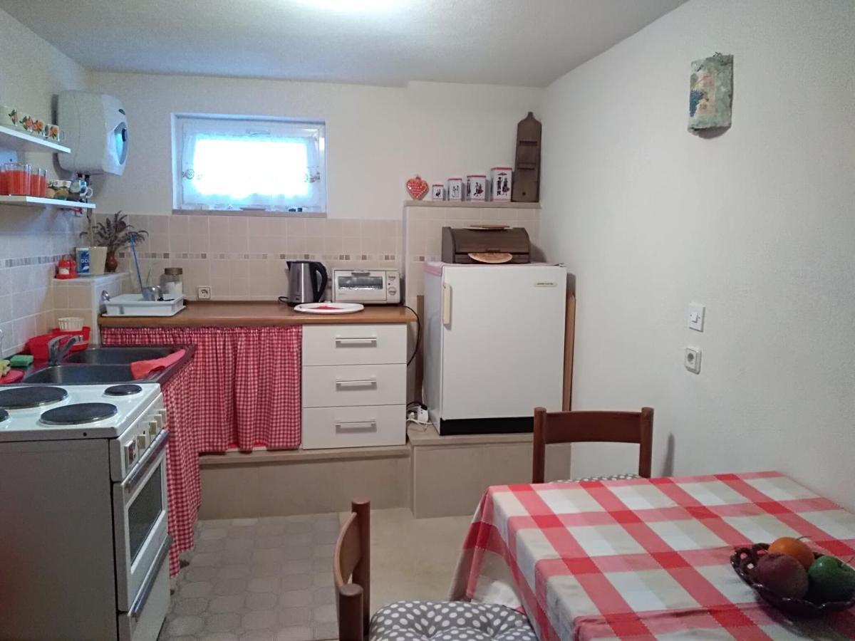 Apartman Tri Palme Gabonjin Room photo